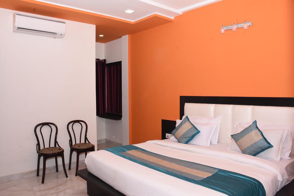 Aaradhya Residency Hotel Agra  Exterior foto