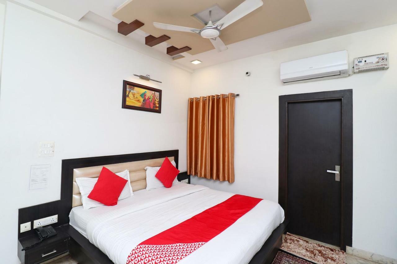 Aaradhya Residency Hotel Agra  Exterior foto